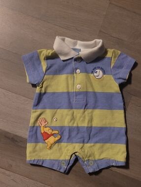 Disney Winnie The Pooh Blue/Lime Infant Baby Snap Button Romper Y2K 90s 2000s